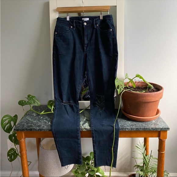 Good American Denim - Good American Raw Hem Skinny Jeans